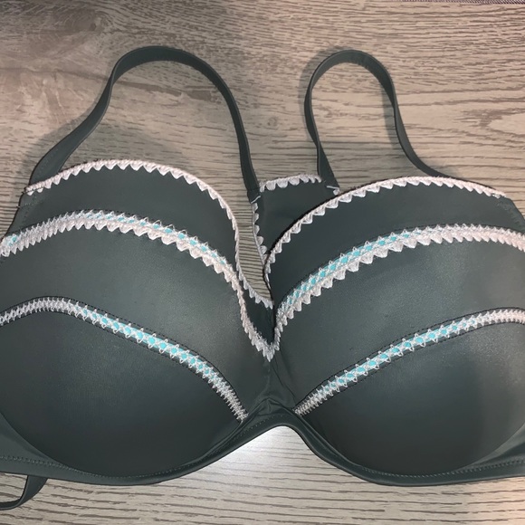 Olive green bikini top - Picture 2 of 4